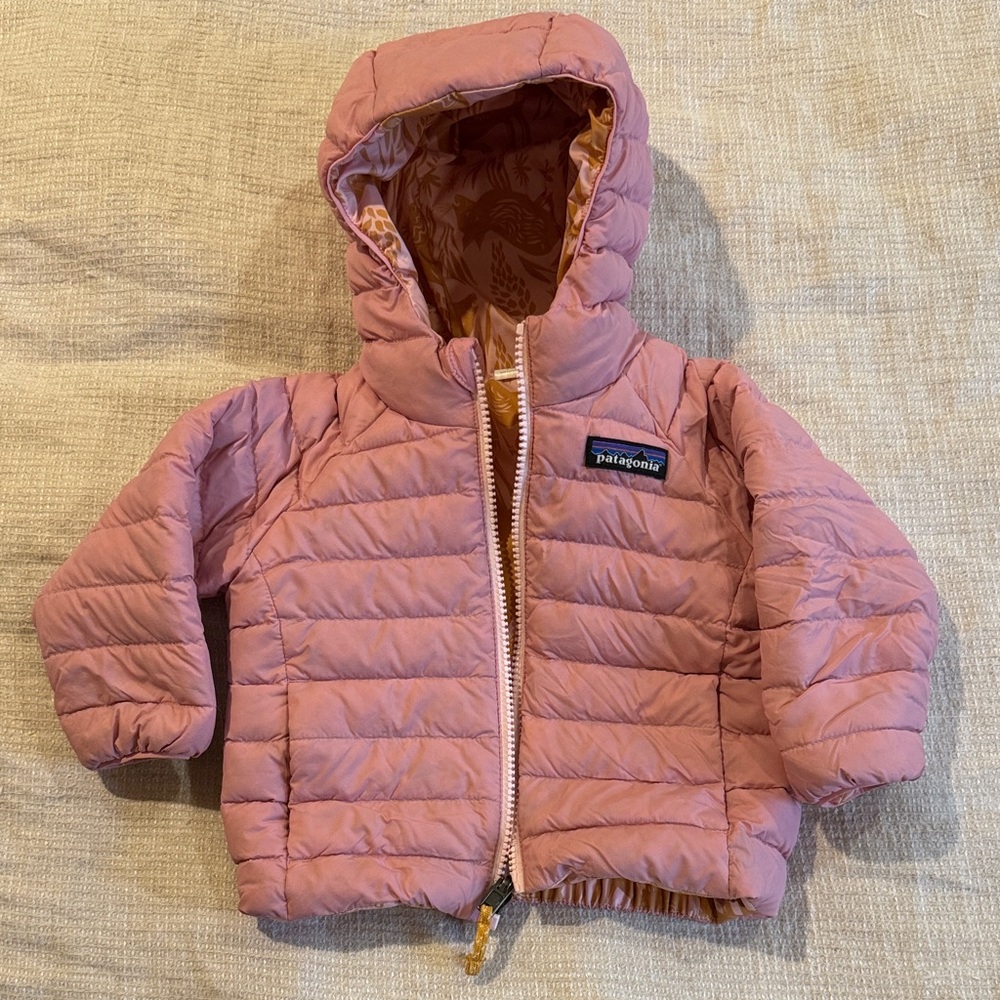 Girls Patagonia Pink Puffer Jacket size 6-12 months REVERSIBLE